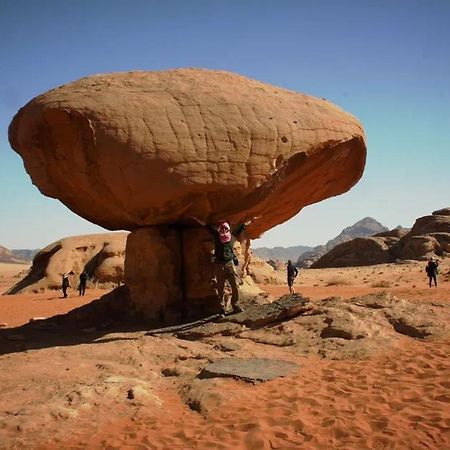 Wadi Rum Fun Time Tour'S Buitenkant foto