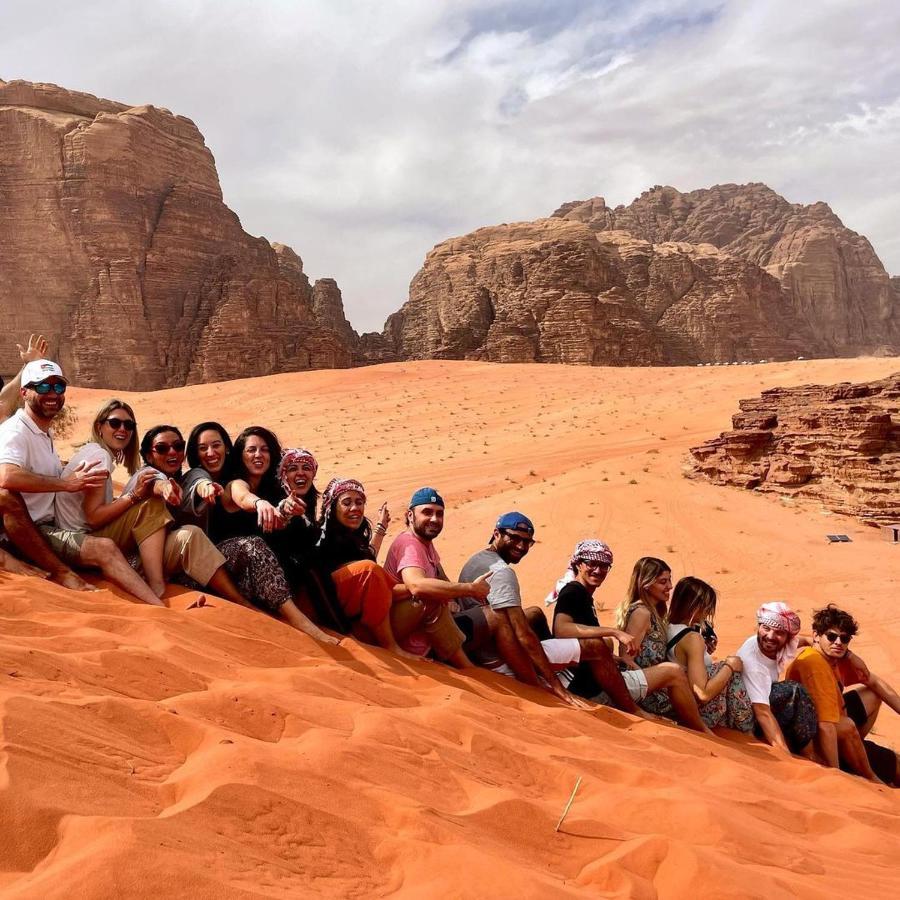 Wadi Rum Fun Time Tour'S Buitenkant foto